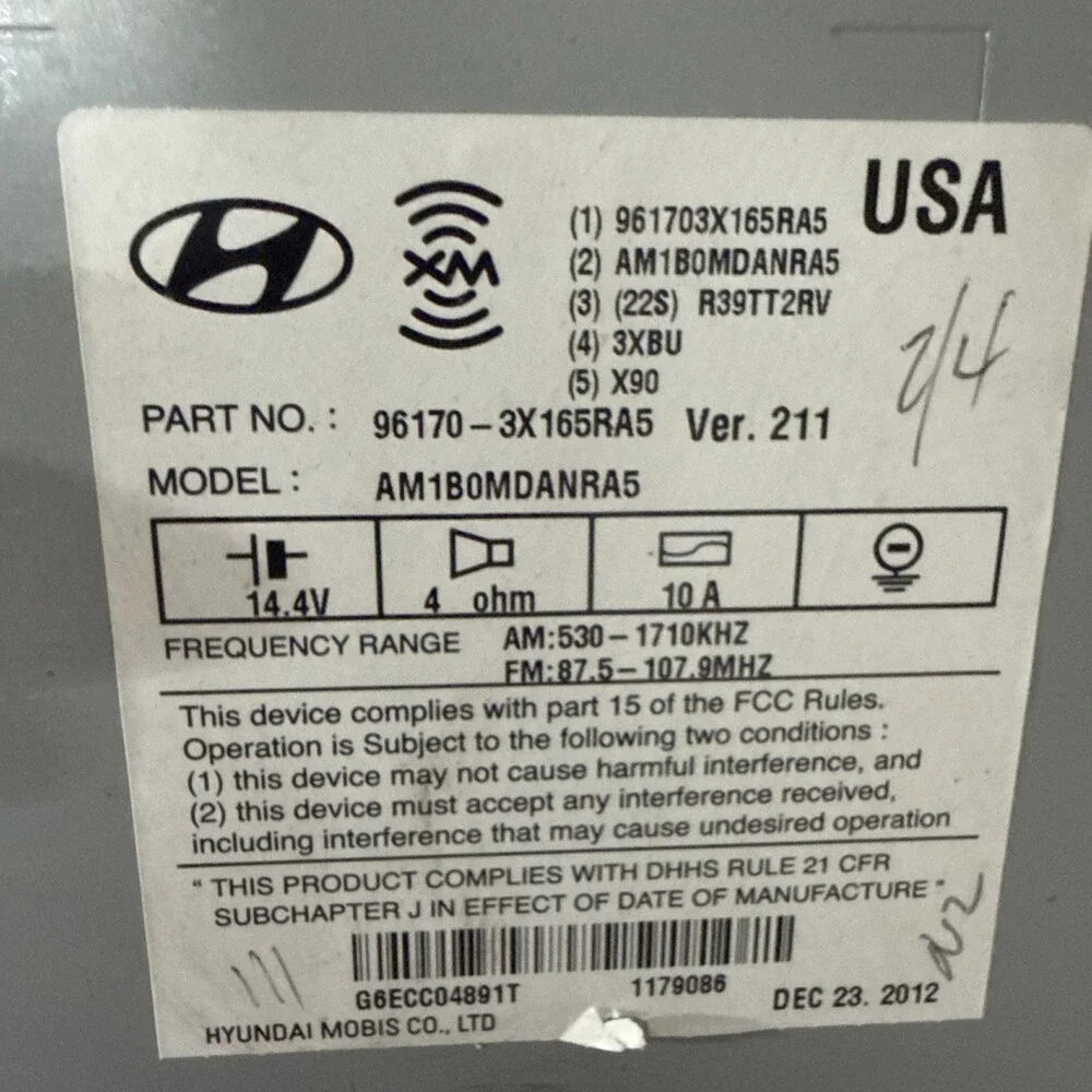 13 Hyundai Elantra AM FM XM CD radio receiver OEM 96170-3X165RA5‎ Working - Picture 2 of 10